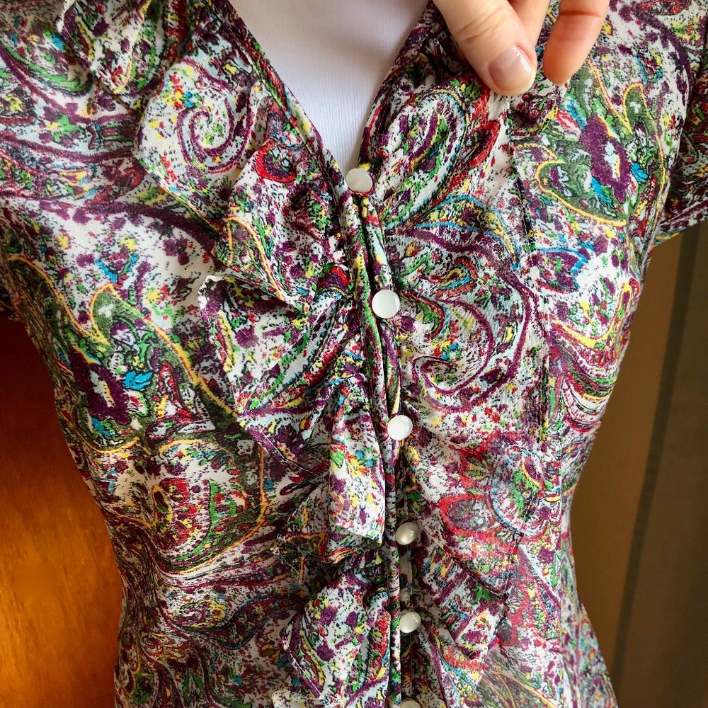 LOFT Ruffled Multi-Color Paisley Blouse Top, NWOT - Picture 2 of 8